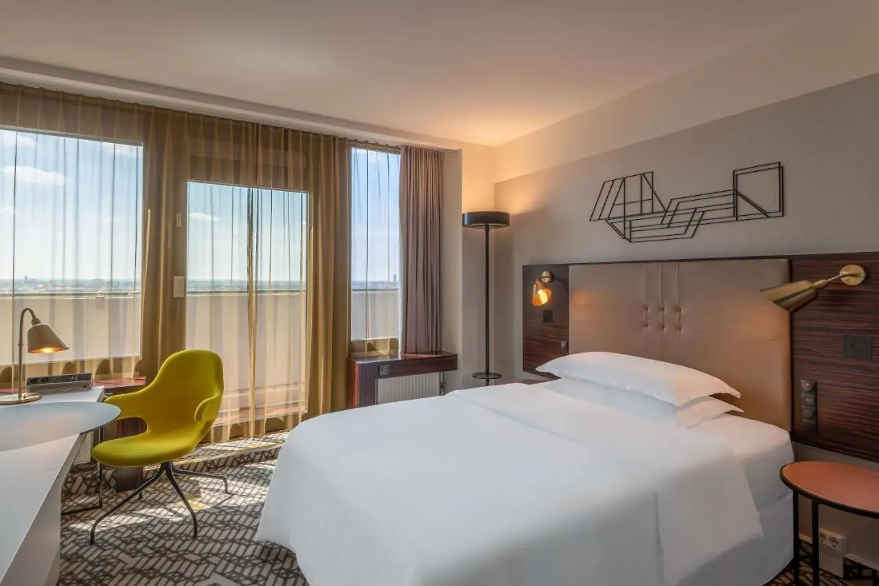 Four Points By Sheraton Munich Arabellapark Hotel
