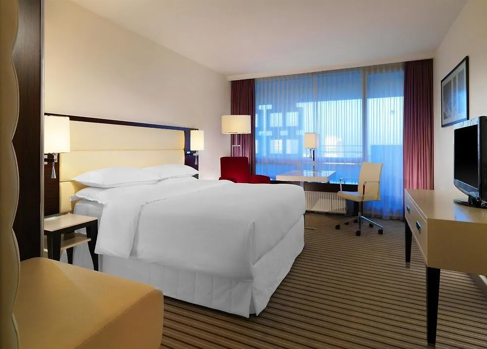 ****  Sheraton München Arabellapark Hotel Almanya