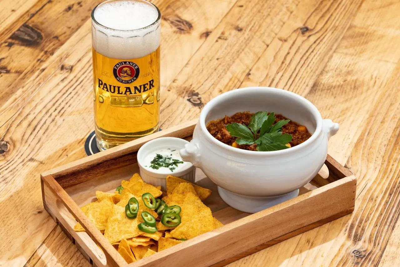 Four Points By Sheraton Munich Arabellapark Hotel
