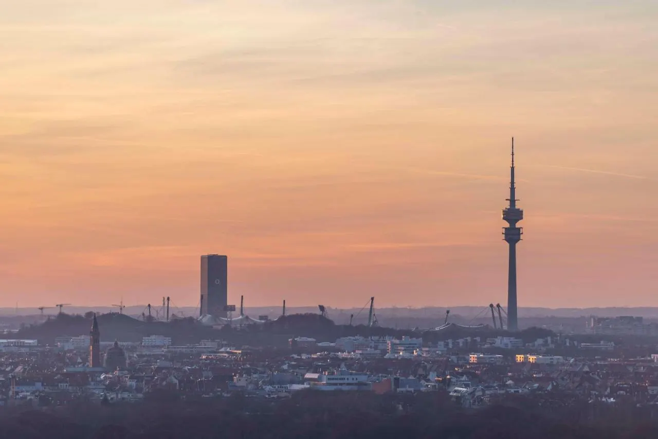 Four Points By Sheraton Munich Arabellapark 4*,