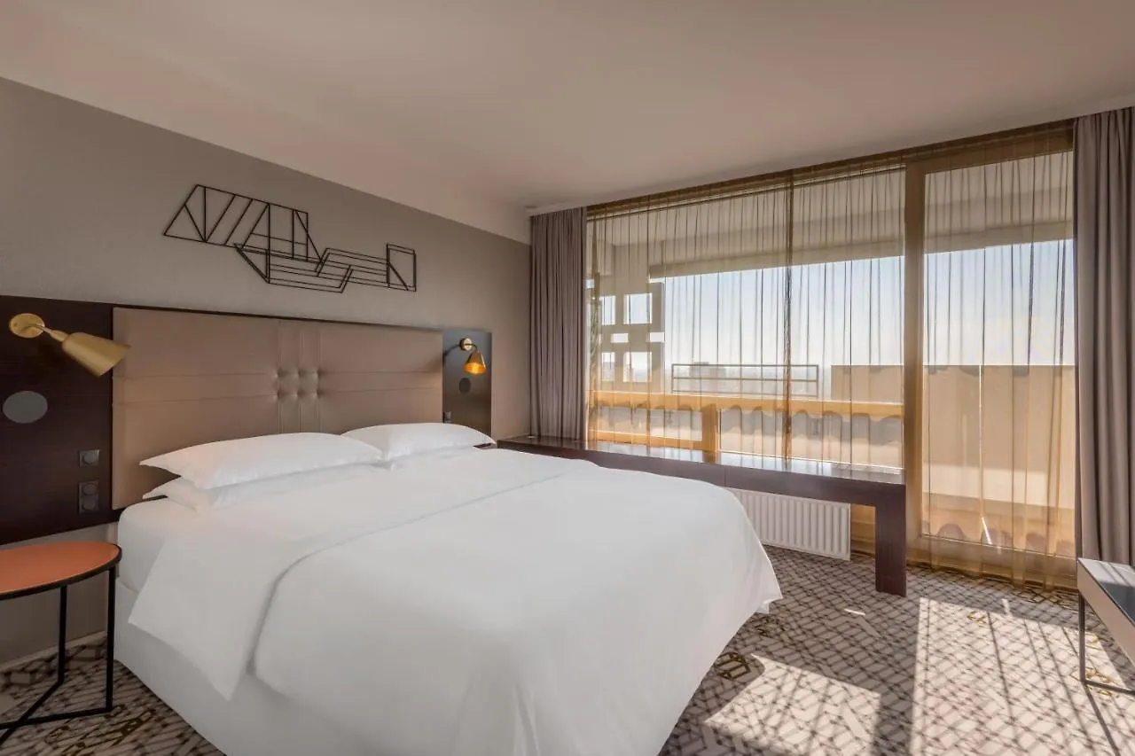 מלון Four Points By Sheraton Munich Arabellapark