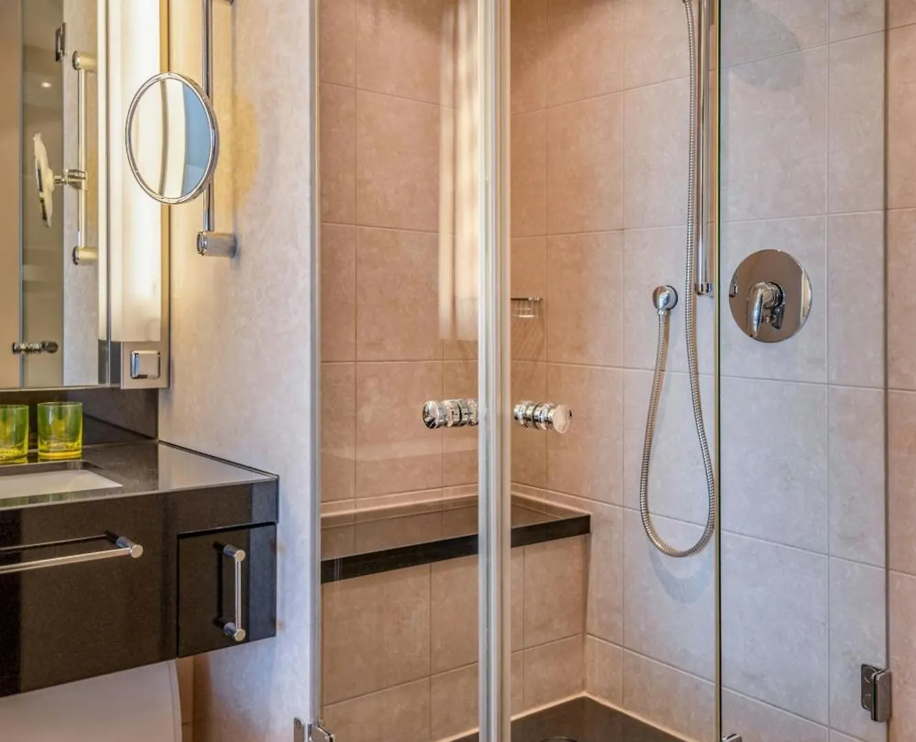 **** Отель Four Points By Sheraton Munich Arabellapark Германия