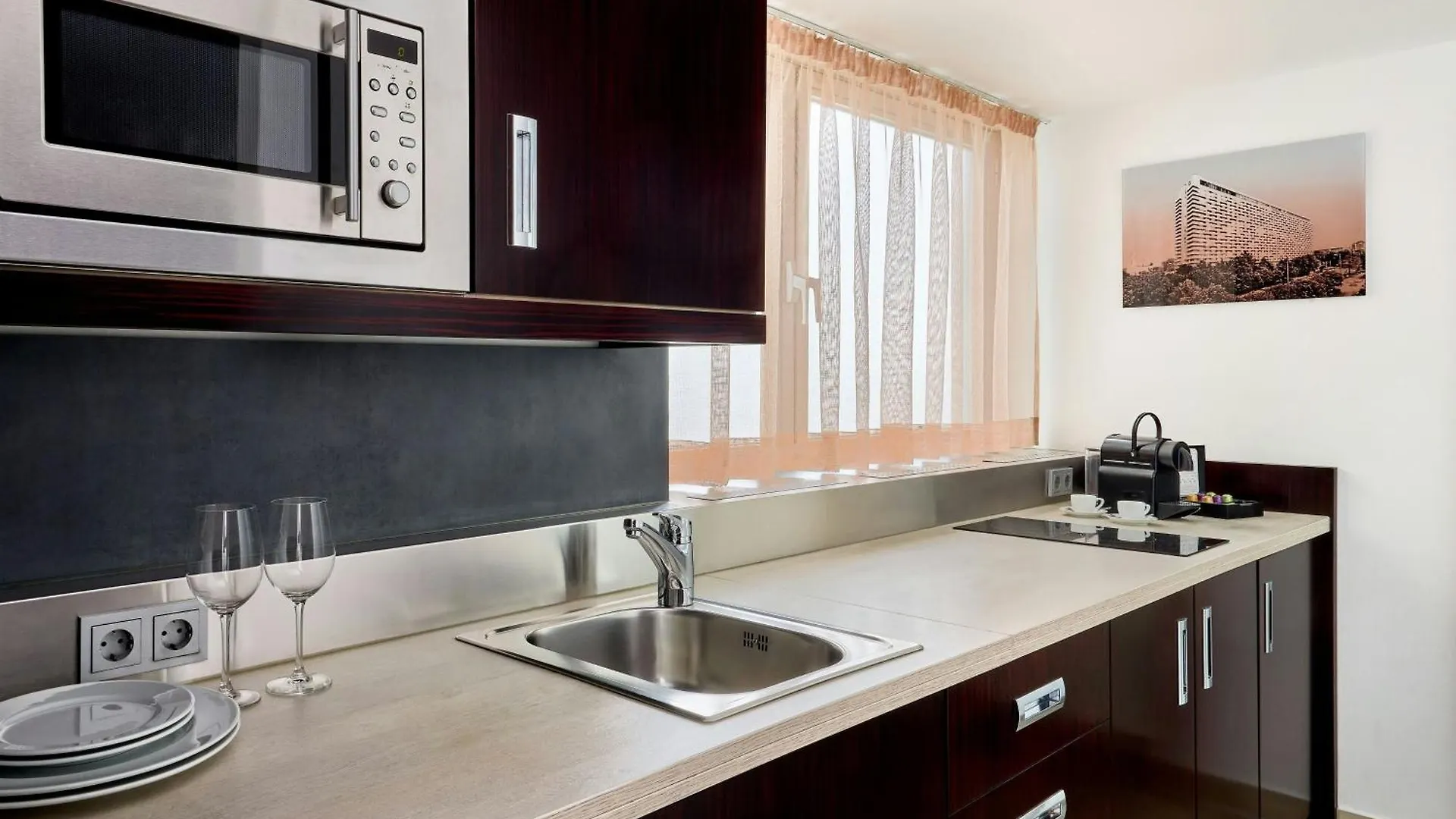 Four Points By Sheraton Munich Arabellapark Отель