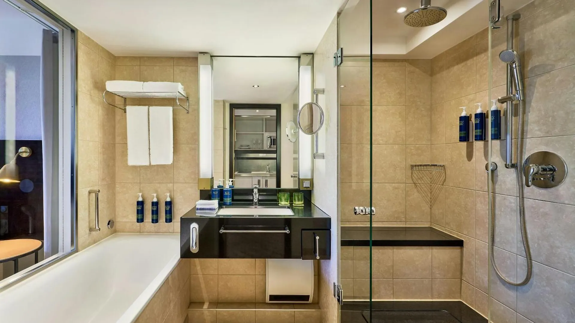 Four Points By Sheraton Munich Arabellapark מלון
