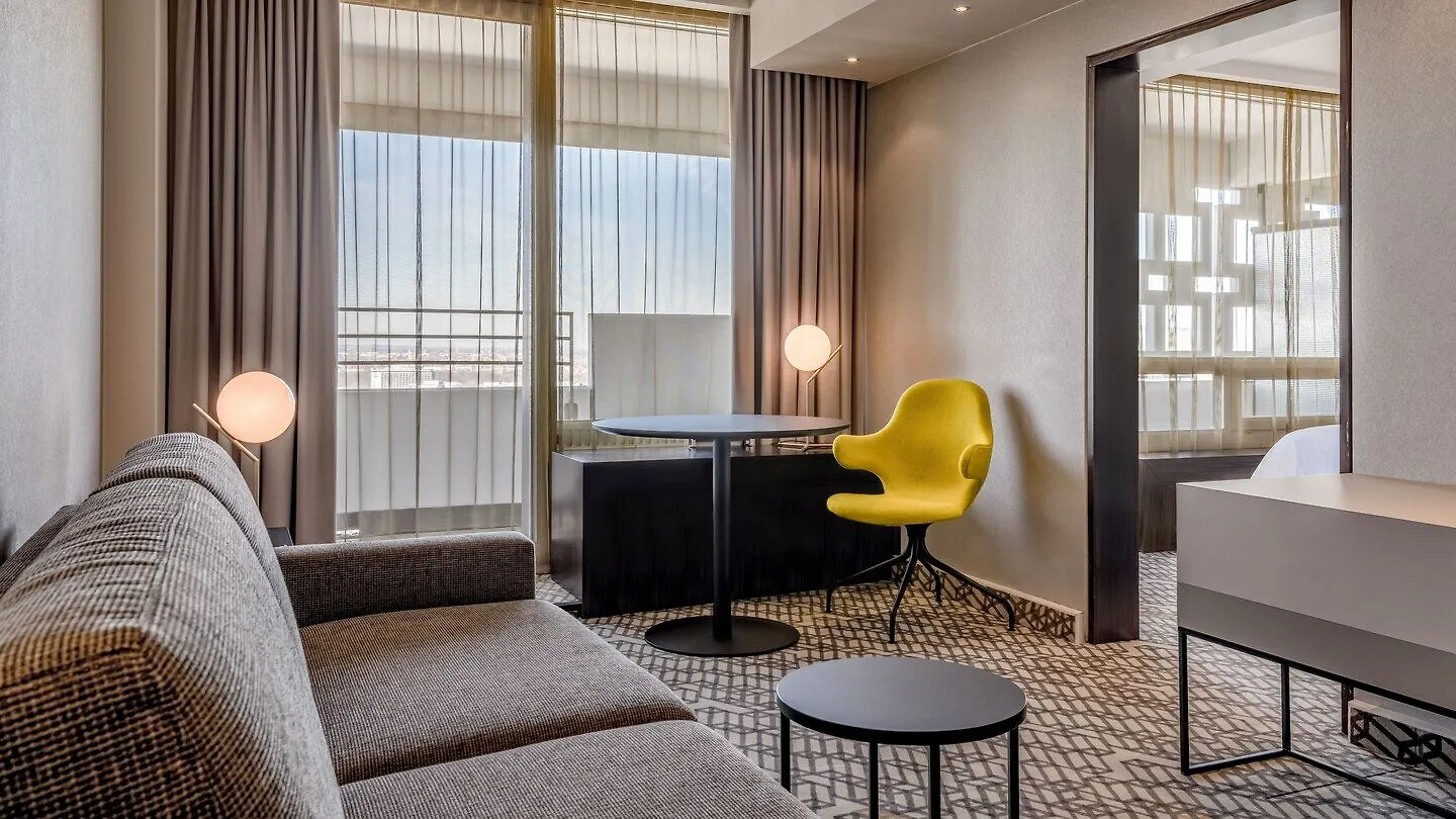 מלון Four Points By Sheraton Munich Arabellapark